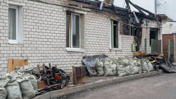 24/7 Emergency Fire Damage Removal experts in Clifton Gardens, NY